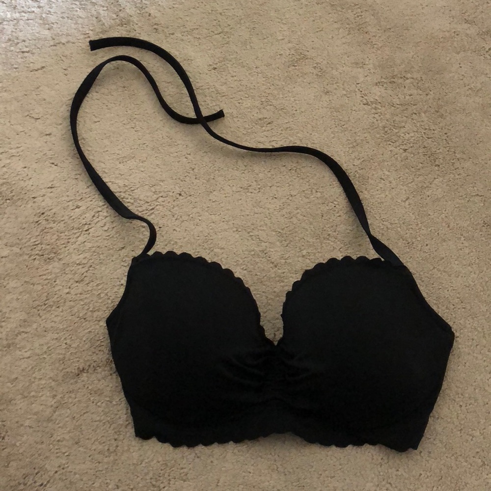 Scalloped padded bathing suit top